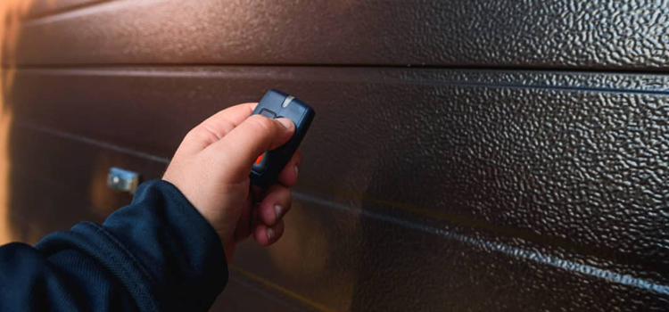 automatic door opener with remote control in Rubidoux